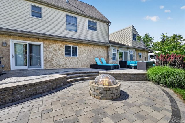 2 Grove Avenue, Greenwood Lake, NY 10925