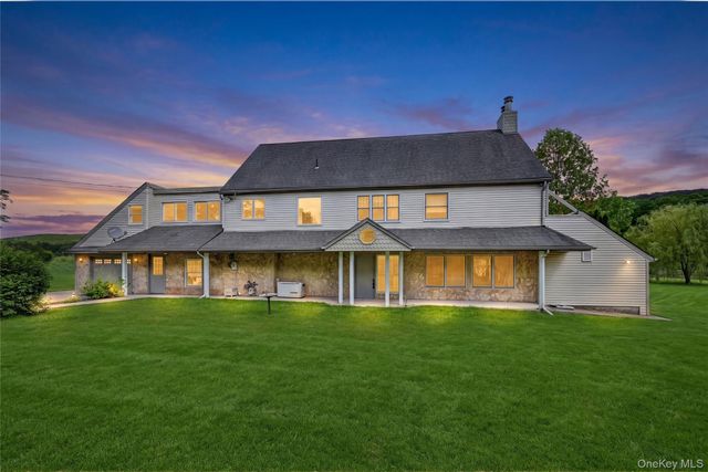 2 Grove Avenue, Greenwood Lake, NY 10925