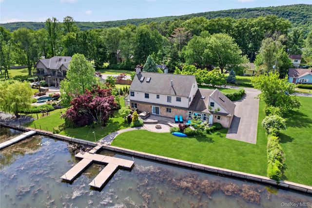 2 Grove Avenue, Greenwood Lake, NY 10925