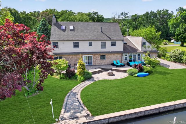 2 Grove Avenue, Greenwood Lake, NY 10925