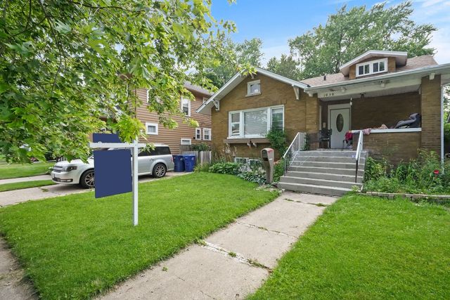 1030 N Ash Street, Waukegan, IL 60085