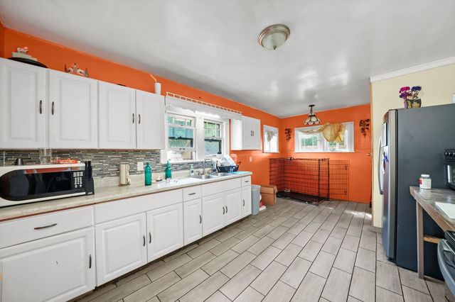 1030 N Ash Street, Waukegan, IL 60085