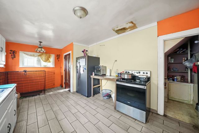 1030 N Ash Street, Waukegan, IL 60085