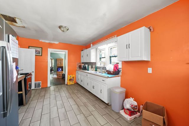 1030 N Ash Street, Waukegan, IL 60085