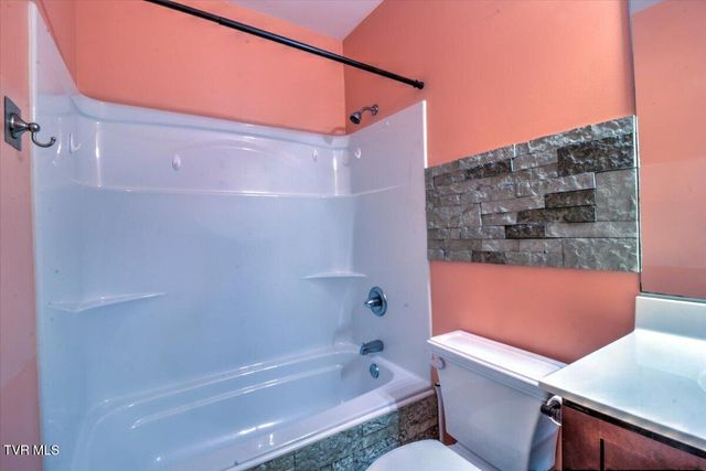 152 Faith Circle, Johnson City, TN 37604