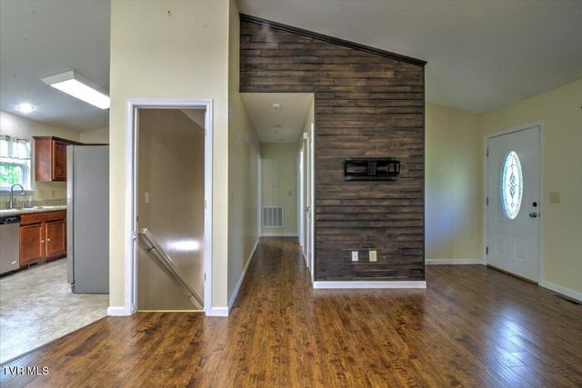 152 Faith Circle, Johnson City, TN 37604