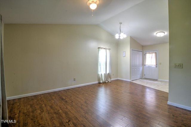 152 Faith Circle, Johnson City, TN 37604