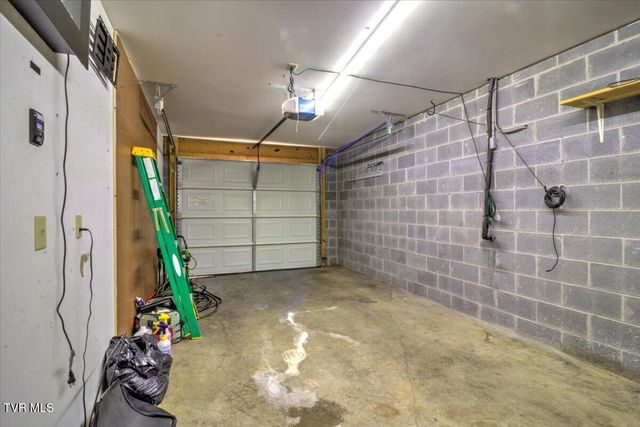 152 Faith Circle, Johnson City, TN 37604