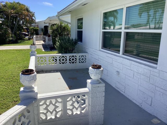 606 SW 15th Street, Boynton Beach, FL 33426