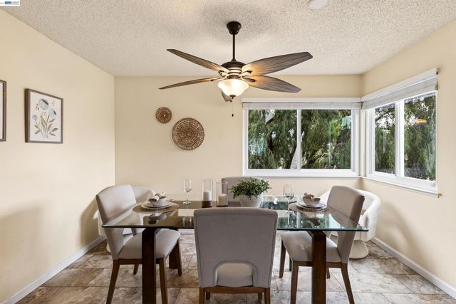 137 PARFAIT LN, Alameda, CA 94502