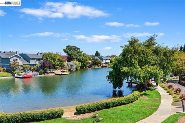 137 PARFAIT LN, Alameda, CA 94502