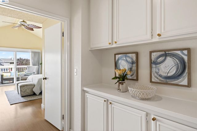 137 PARFAIT LN, Alameda, CA 94502