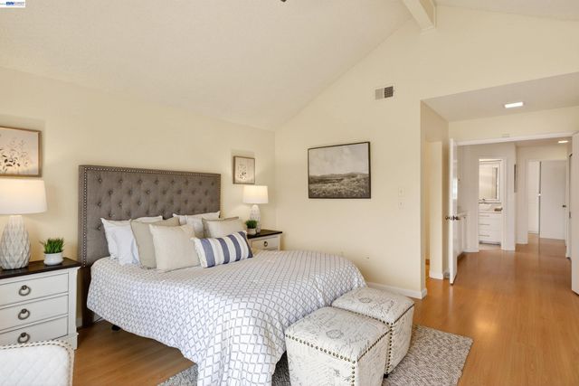 137 PARFAIT LN, Alameda, CA 94502