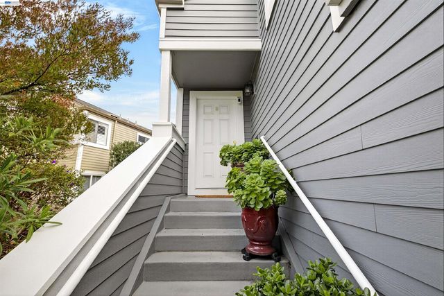 137 PARFAIT LN, Alameda, CA 94502