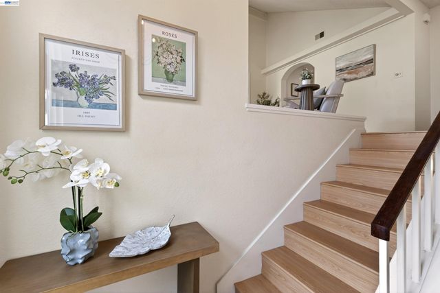 137 PARFAIT LN, Alameda, CA 94502