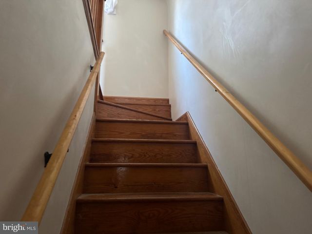 525 NEWFIELD RD, Glen Burnie, MD 21061