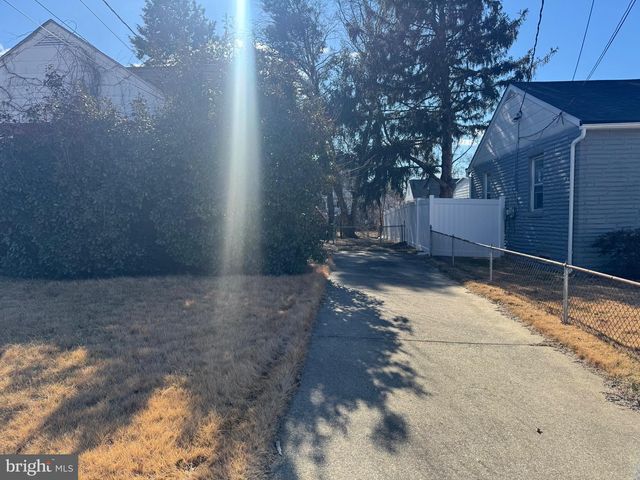 525 NEWFIELD RD, Glen Burnie, MD 21061