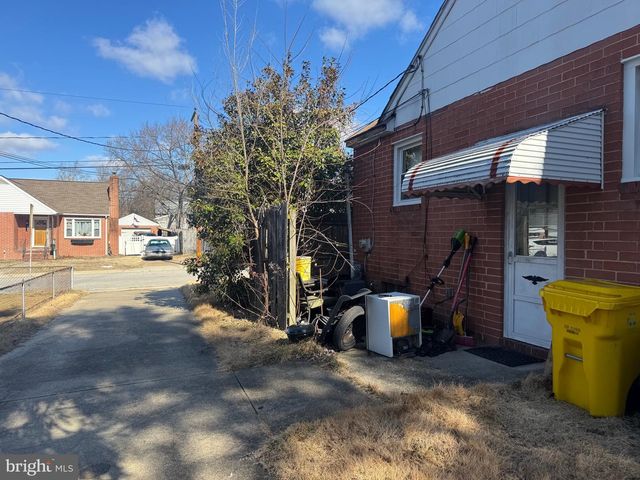 525 NEWFIELD RD, Glen Burnie, MD 21061