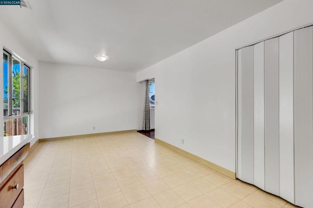 2187 Pyramid Dr, Richmond, CA 94803