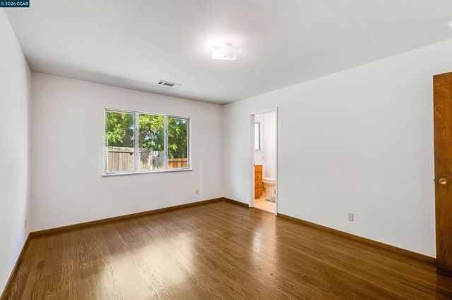 2187 Pyramid Dr, Richmond, CA 94803
