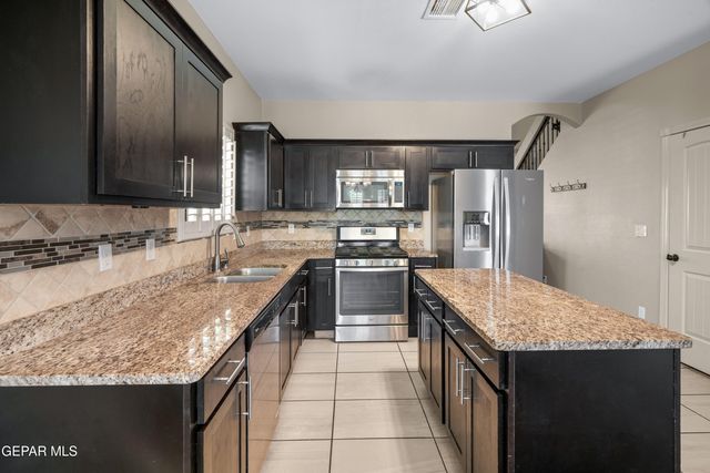 3104 JAVA CHIP Place, El Paso, TX 79938