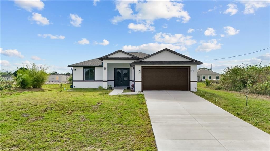 8033 Oakleaf CIR, LABELLE, FL 33935 — photo 2