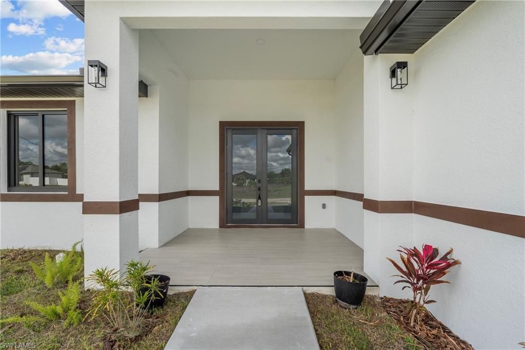 8033 Oakleaf CIR, LABELLE, FL 33935 — photo 4