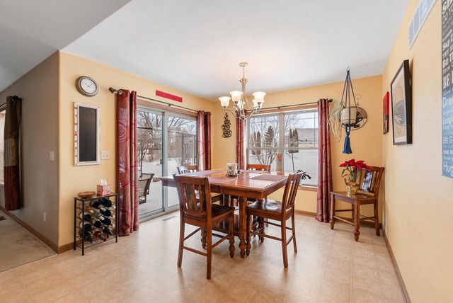 1900 Hillside ROAD, Slinger, WI 53086