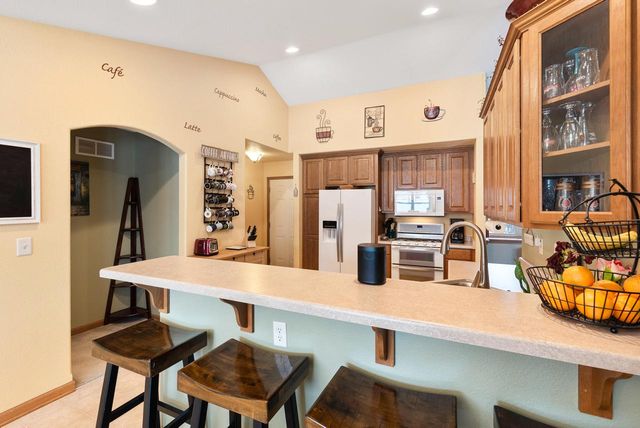 1900 Hillside ROAD, Slinger, WI 53086