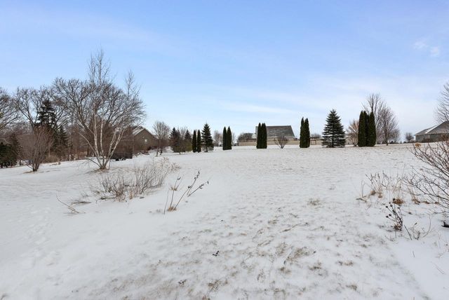 1900 Hillside ROAD, Slinger, WI 53086