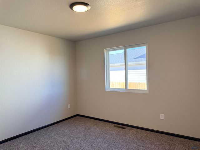 4234 LODI LN, Rapid City, SD 57703