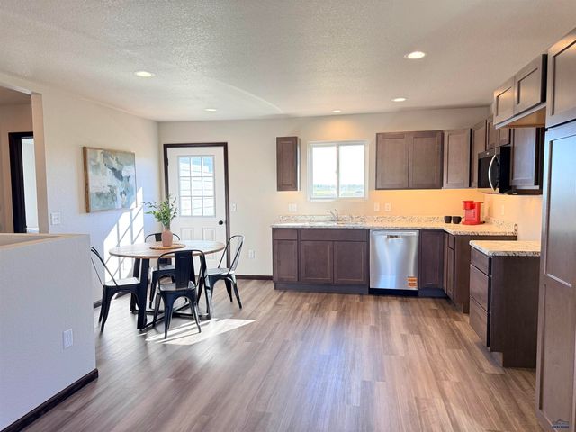 4234 LODI LN, Rapid City, SD 57703