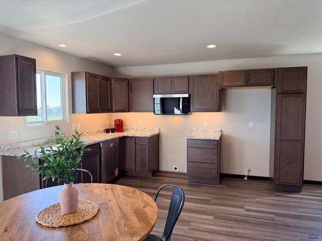 4234 LODI LN, Rapid City, SD 57703