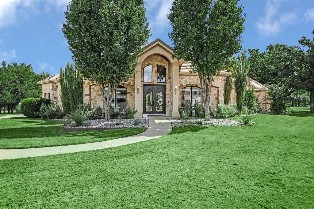 100 Dovetail LN, Georgetown, TX 78628