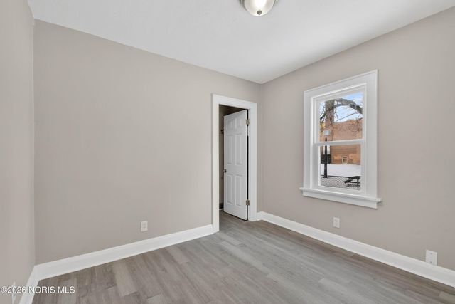 823 N Byrne Road, Toledo, OH 43607