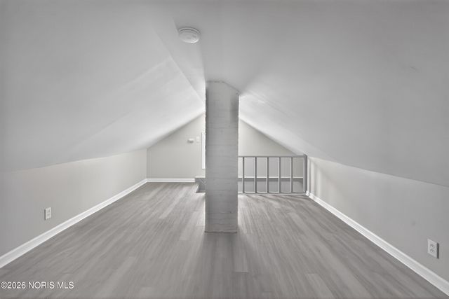 823 N Byrne Road, Toledo, OH 43607