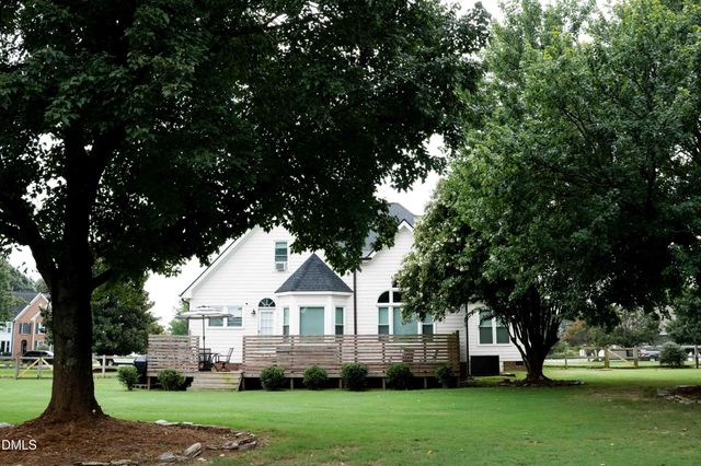 3908 Autumn Creek Drive, Fuquay Varina, NC 27526