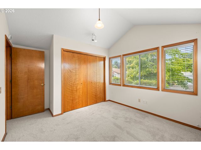 15134 Ne SUMMERPLACE Dr, Portland, OR 97230