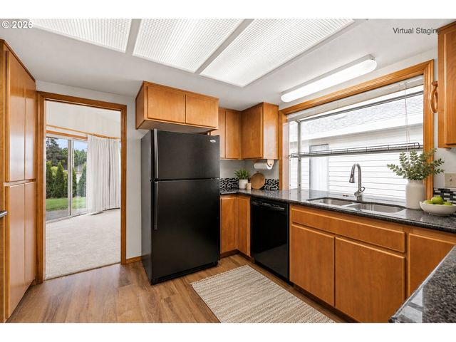 15134 Ne SUMMERPLACE Dr, Portland, OR 97230