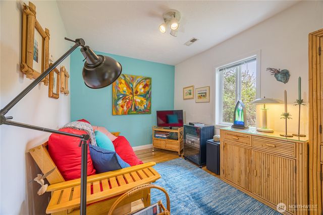 430 Black Diamond Road, Port Angeles, WA 98363