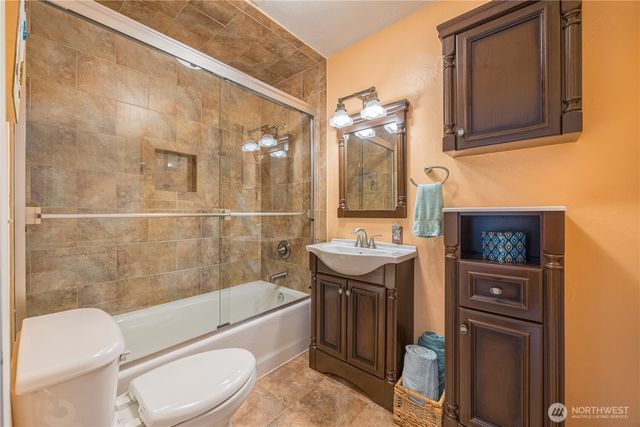 430 Black Diamond Road, Port Angeles, WA 98363