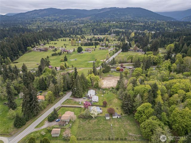 430 Black Diamond Road, Port Angeles, WA 98363