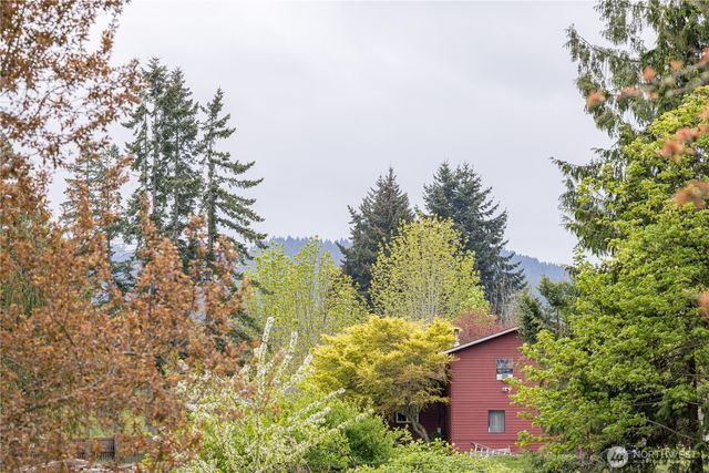 430 Black Diamond Road, Port Angeles, WA 98363