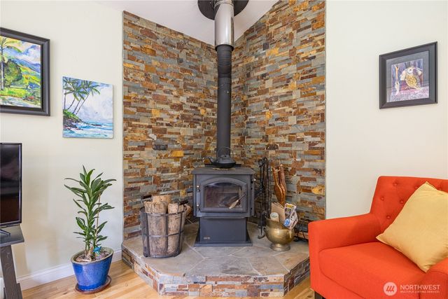 430 Black Diamond Road, Port Angeles, WA 98363