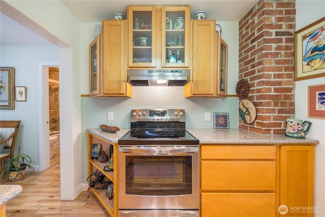 430 Black Diamond Road, Port Angeles, WA 98363