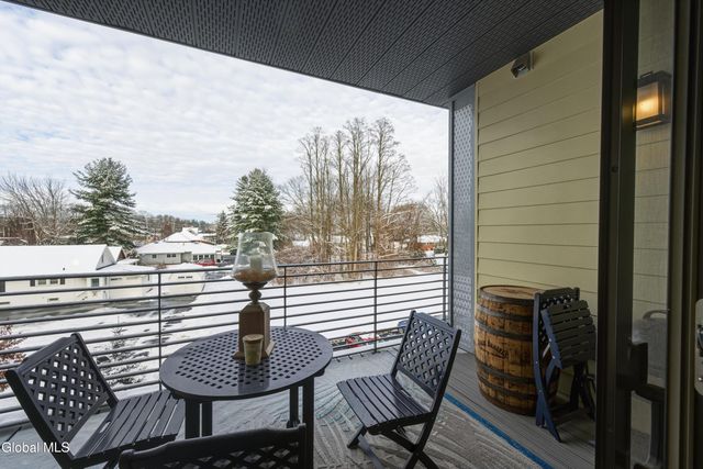 116 West Avenue 305, Saratoga Springs, NY 12866