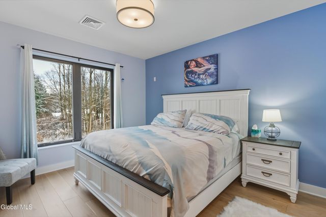 116 West Avenue 305, Saratoga Springs, NY 12866