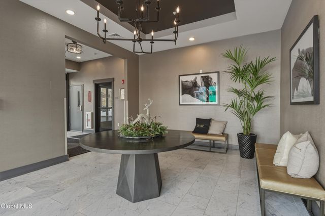 116 West Avenue 305, Saratoga Springs, NY 12866