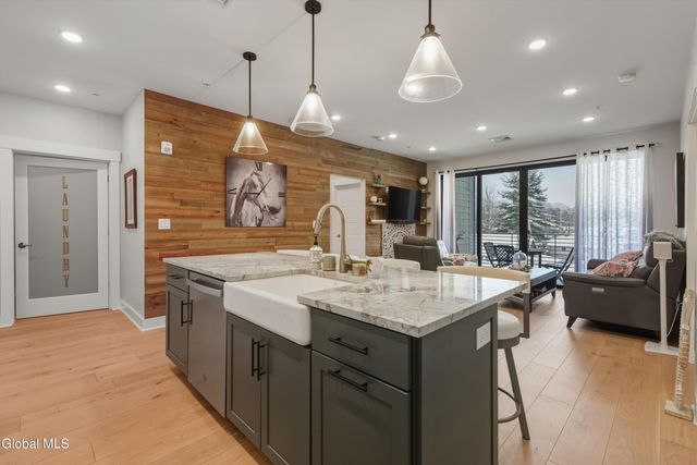 116 West Avenue 305, Saratoga Springs, NY 12866