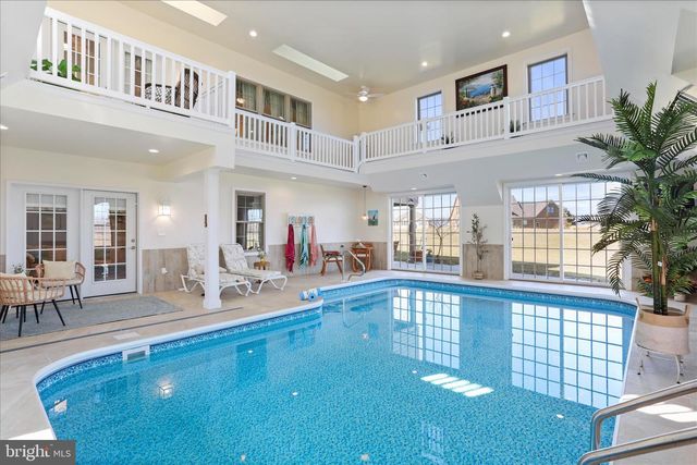 1464 HIGHFIELD COURT, Chambersburg, PA 17202